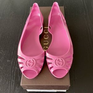 [SOLD] Authentic Gucci sandals size 37 EU freesia Rose, violet.